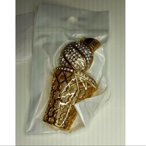 BNIB gold basketball pendant (5). Never used new